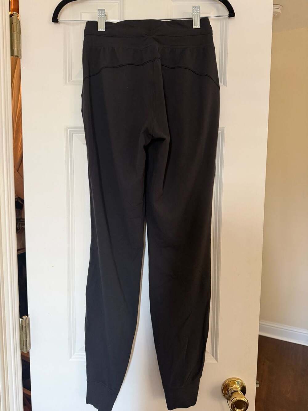 Lululemon Ready to Rulu Jogger in Black - Picture 2 of 5